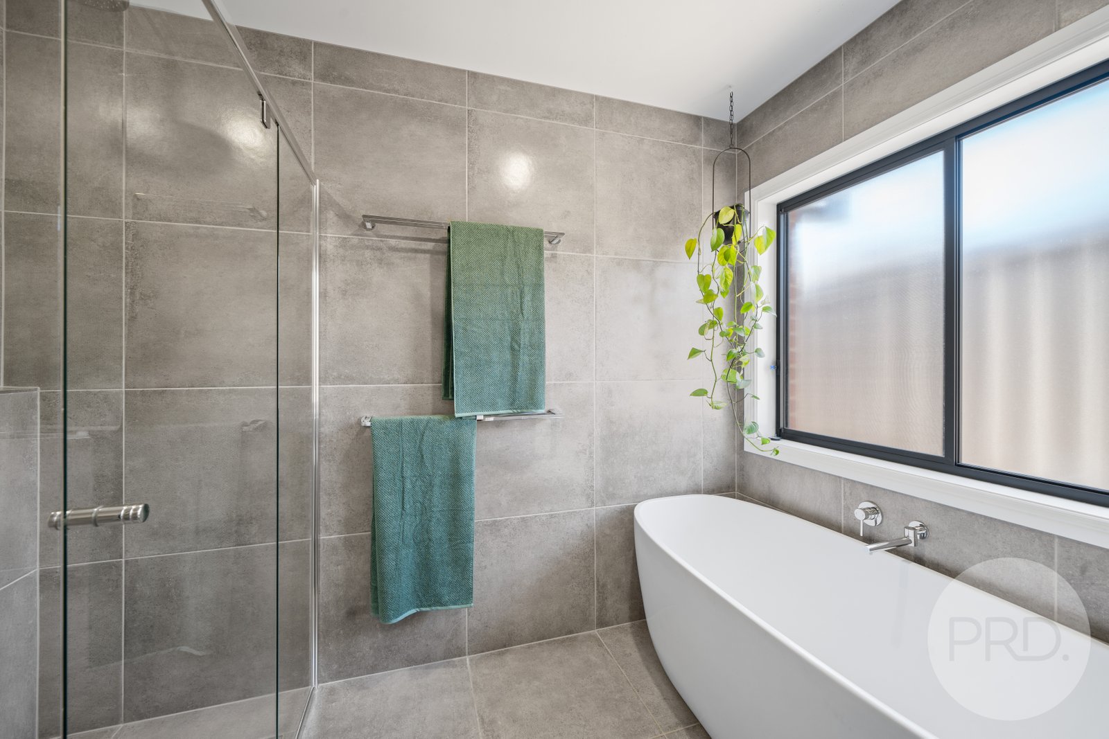 15 Gasnier Loop BOOROOMA 16