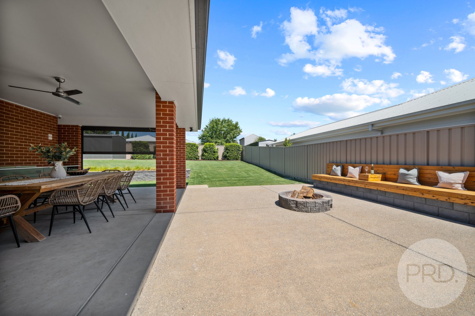 15 Gasnier Loop BOOROOMA 21