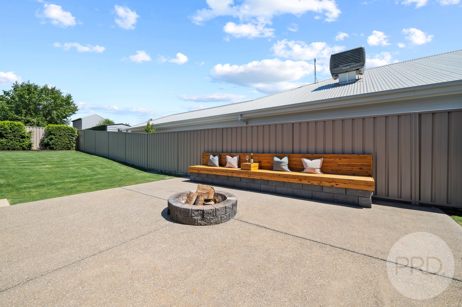 15 Gasnier Loop BOOROOMA 22