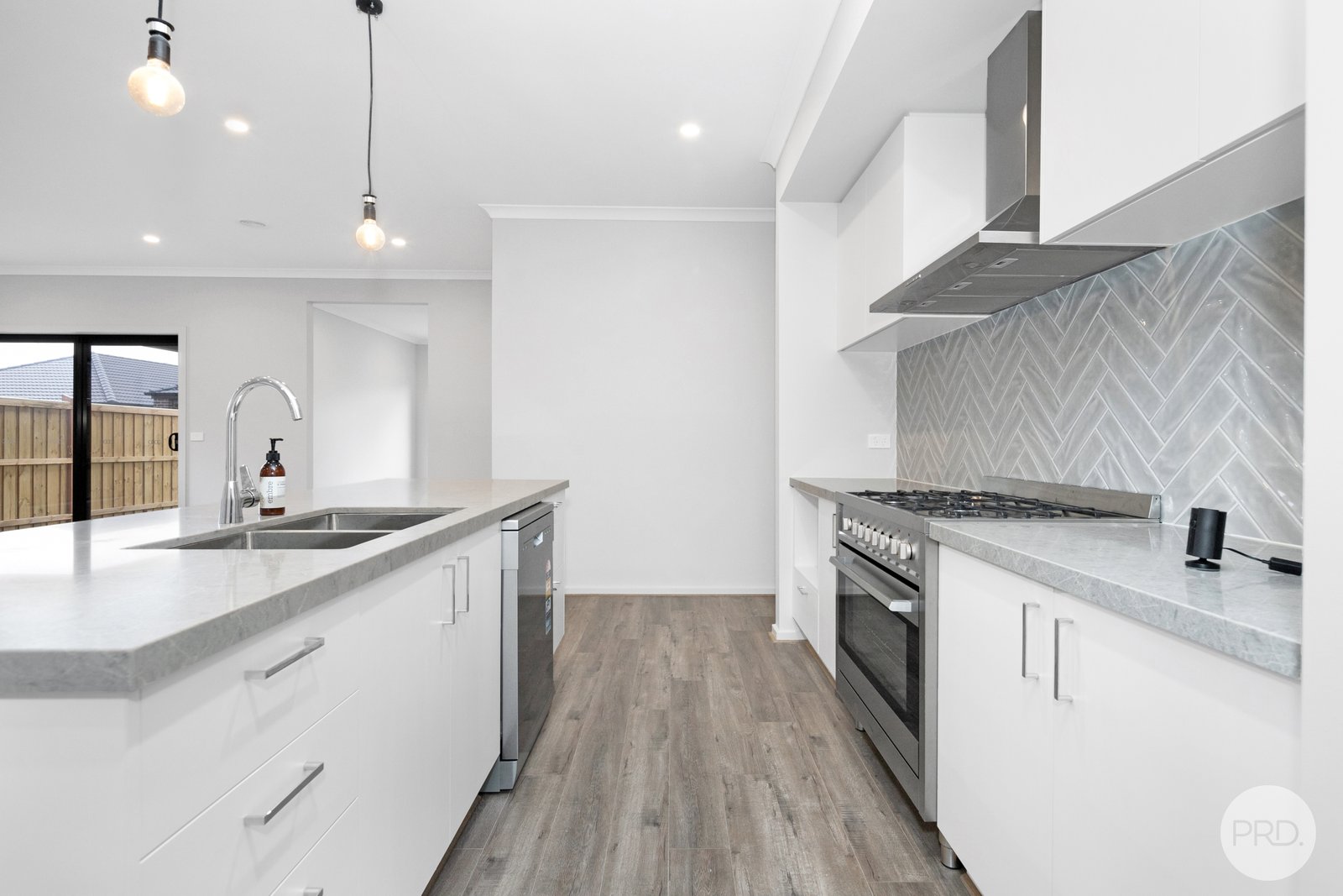 15 Gellibrand Road WINTER VALLEY 11