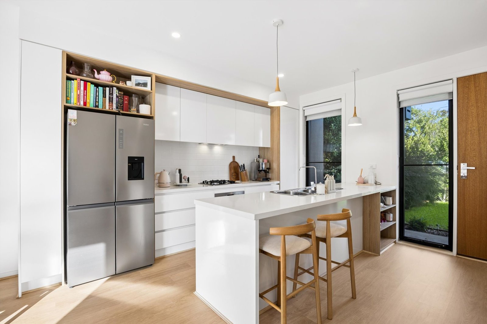 Gallery: 1/5 Genoa Avenue