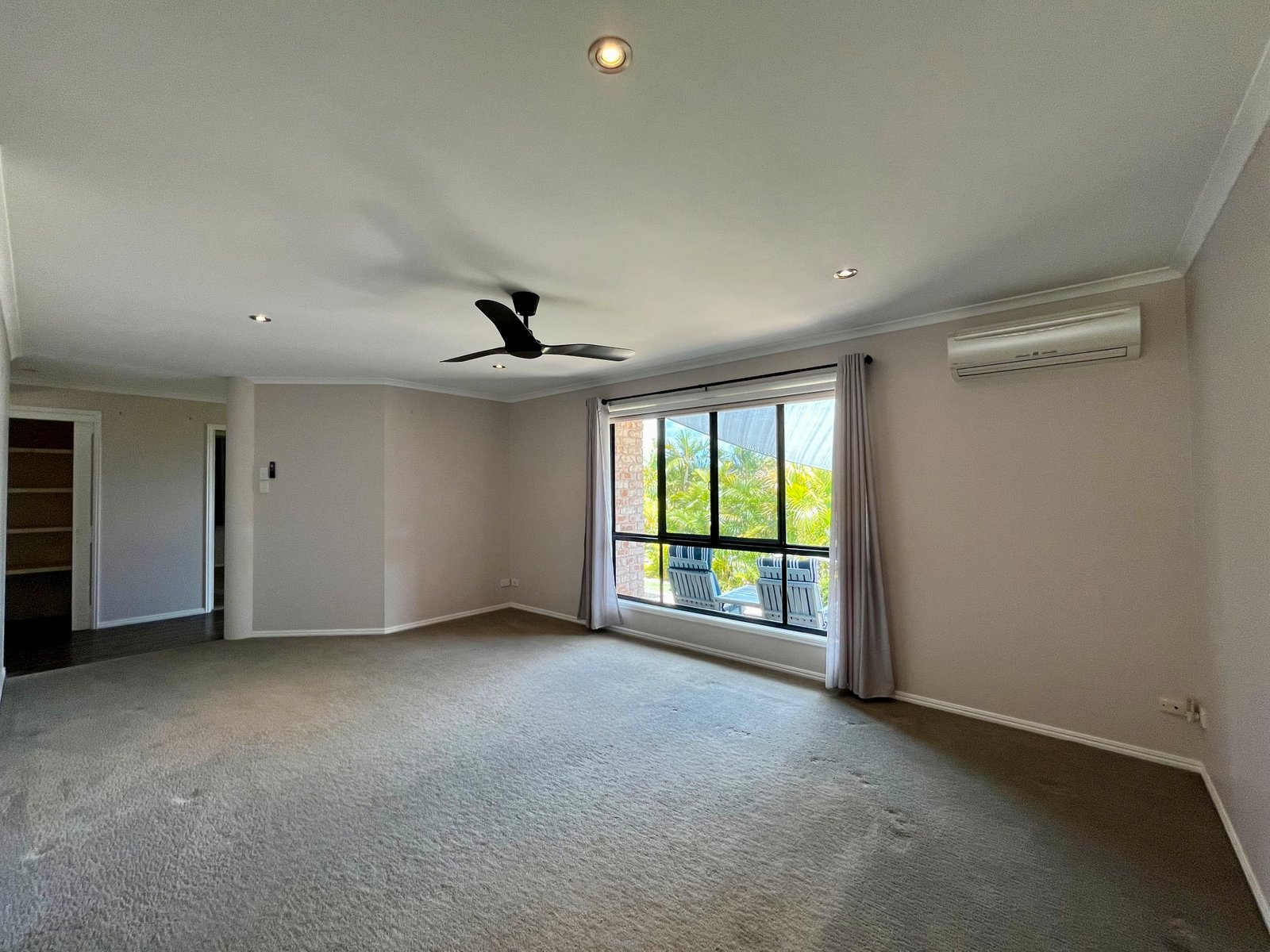 15 Geoffrey Thomas Drive TANNUM SANDS 4