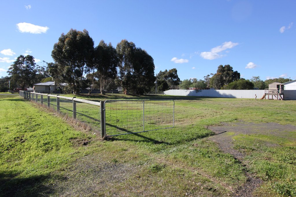 15 Gibb Street ROKEWOOD 1
