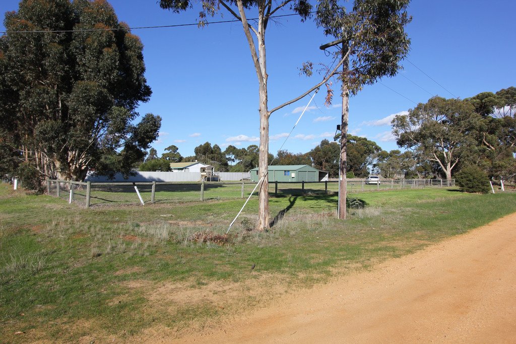 15 Gibb Street ROKEWOOD 3