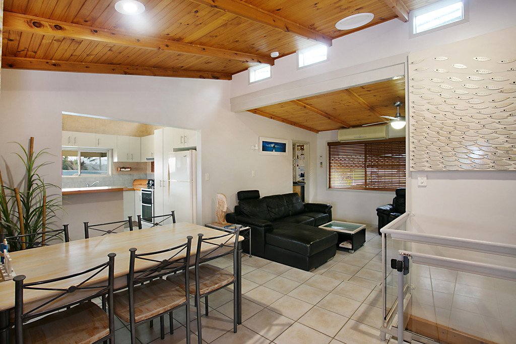 15 Glenys Street TWEED HEADS SOUTH 6