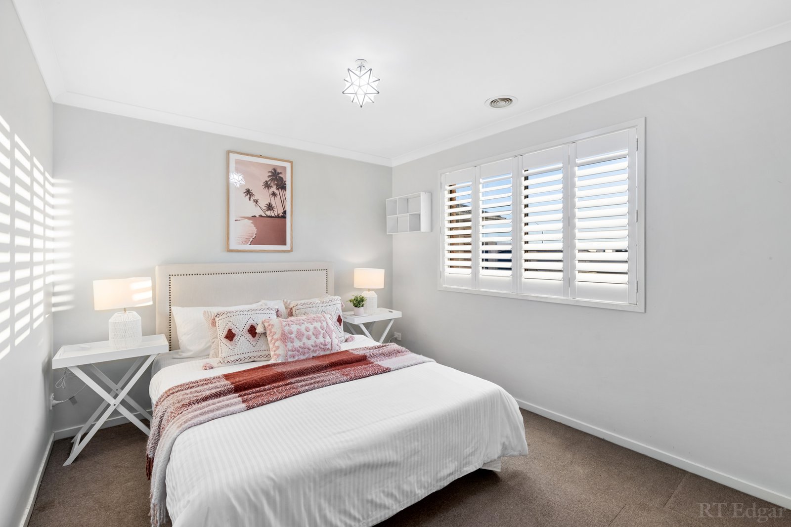 Real Estate and Property in 15 Gossamer Way, Narre Warren South, VIC