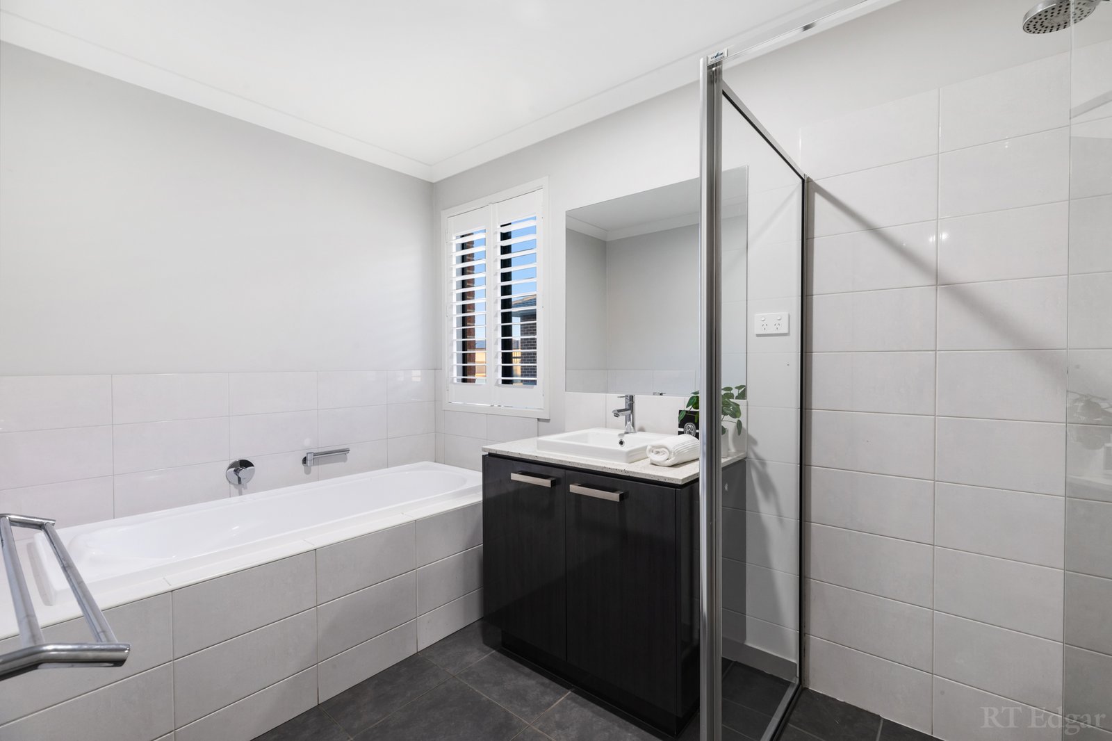 Real Estate and Property in 15 Gossamer Way, Narre Warren South, VIC