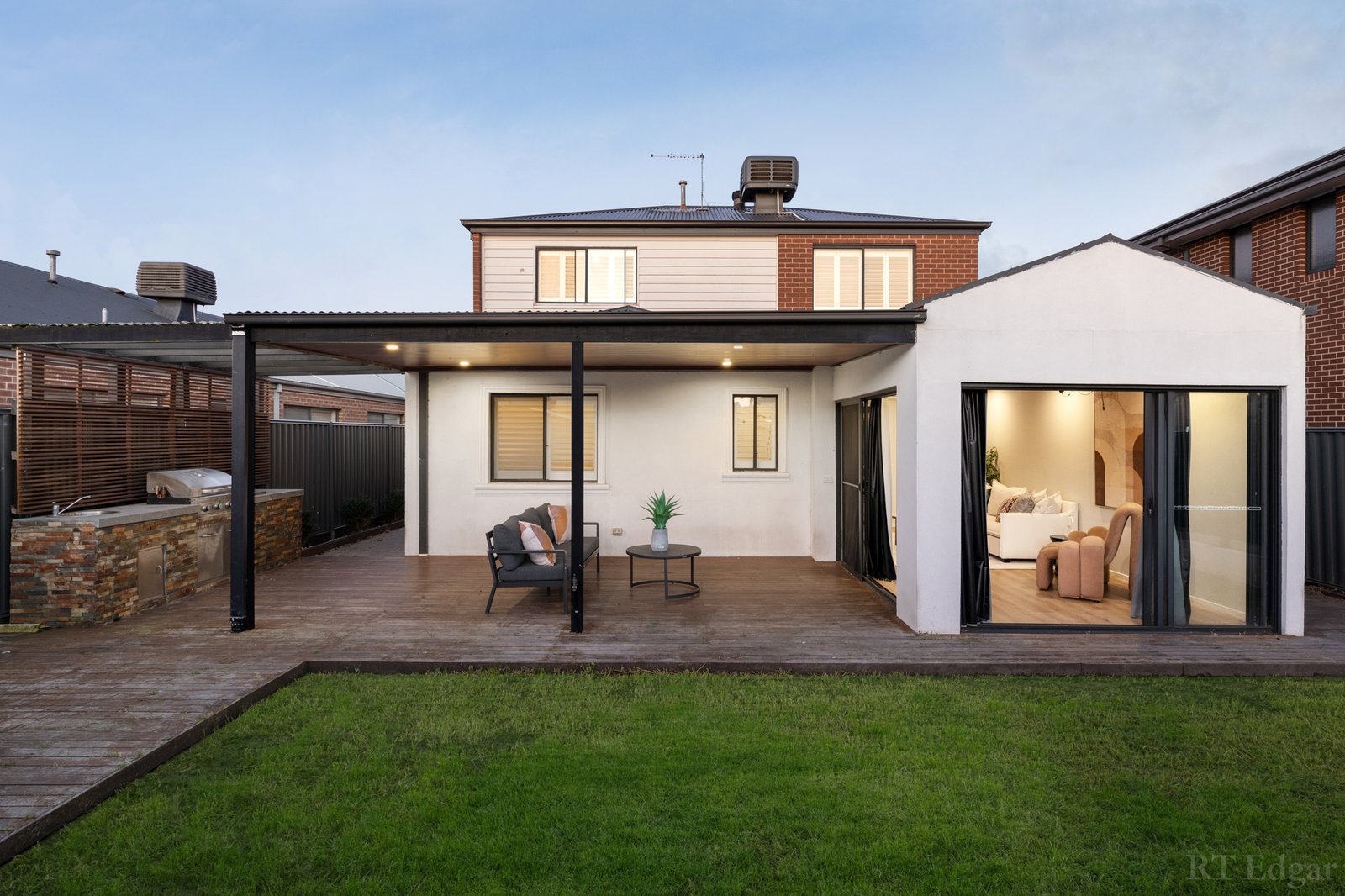 Real Estate and Property in 15 Gossamer Way, Narre Warren South, VIC