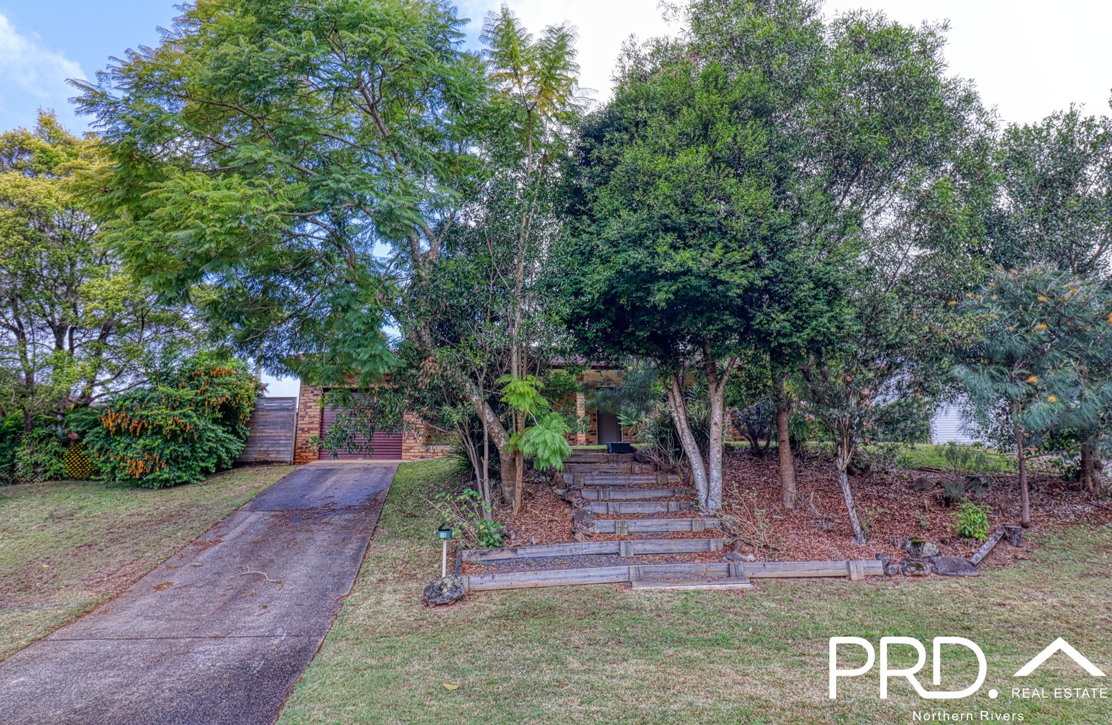 15 Graeme Avenue GOONELLABAH 1