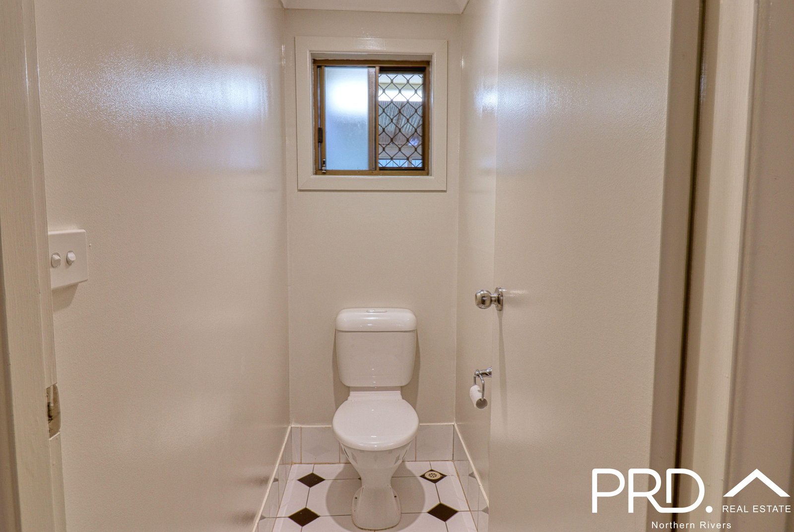 15 Graeme Avenue GOONELLABAH 21