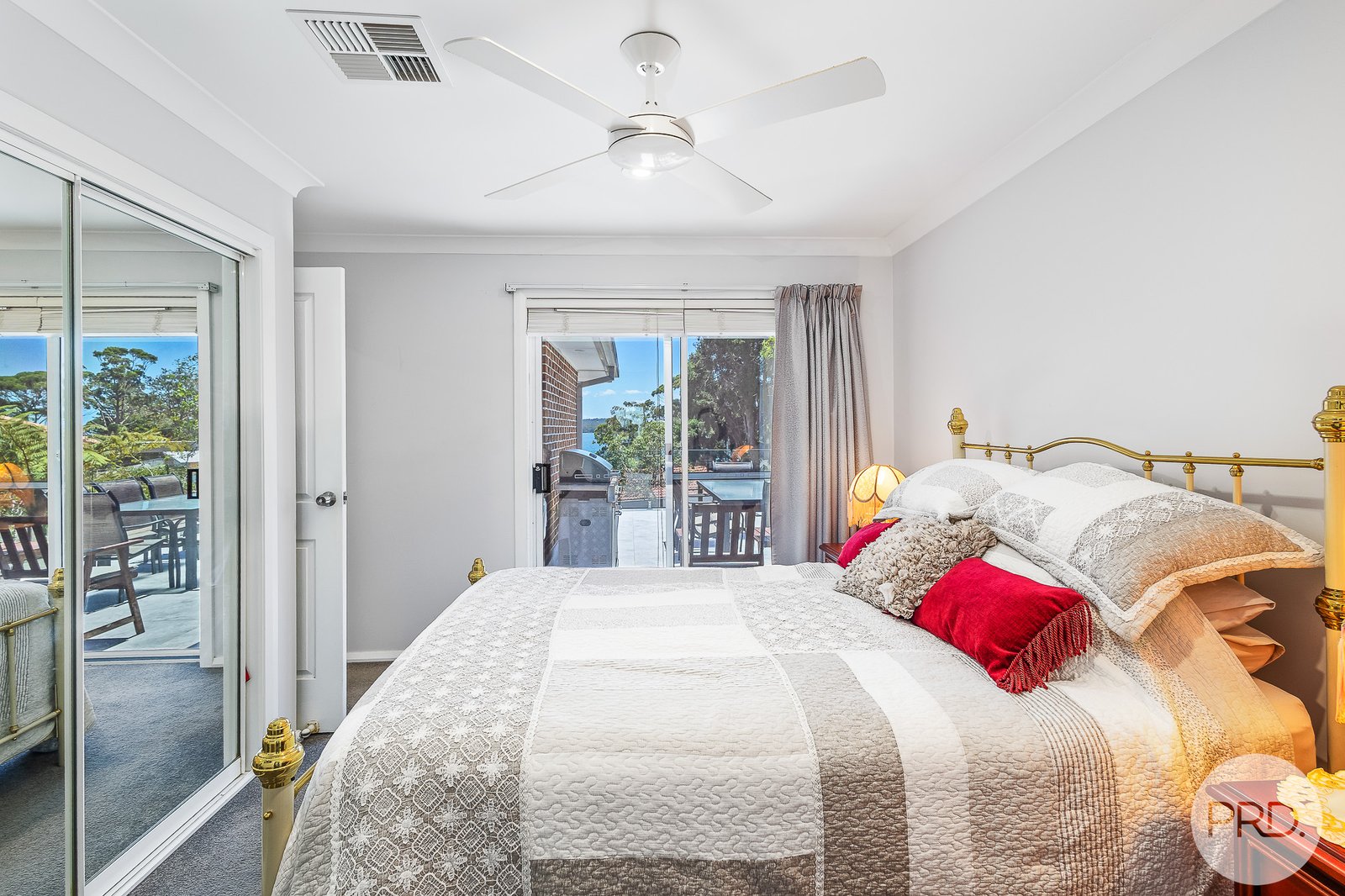 15 Grandview Close SOLDIERS POINT 11