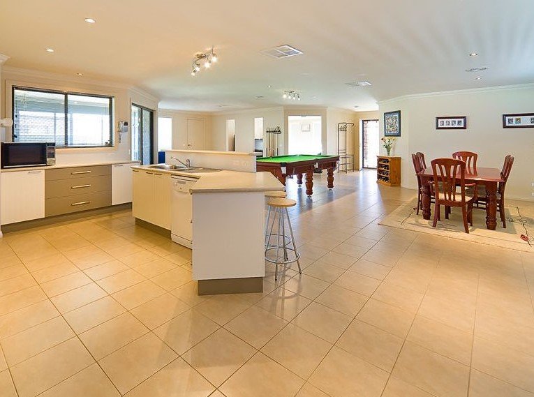 15 Gumnut Court ALBURY 3