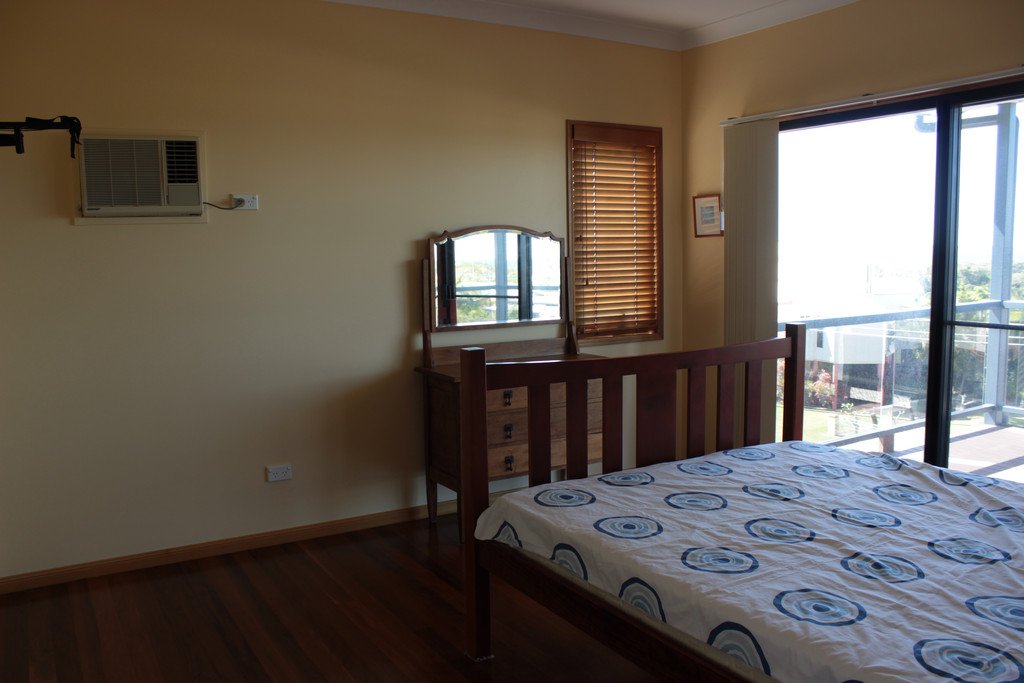 15 Gwen Street TANNUM SANDS 14