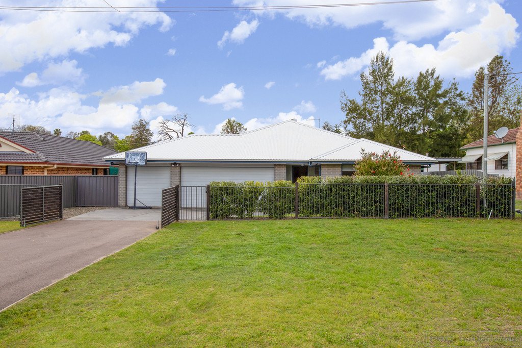 15 Hamilton st  ABERNETHY 1
