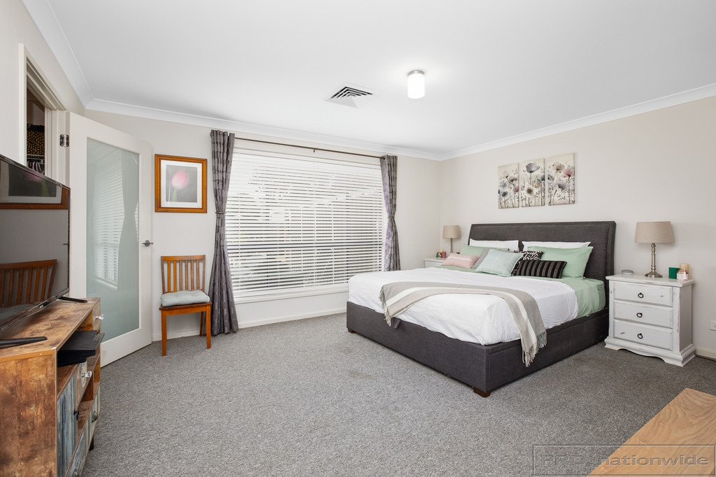 15 Hamilton st  ABERNETHY 5