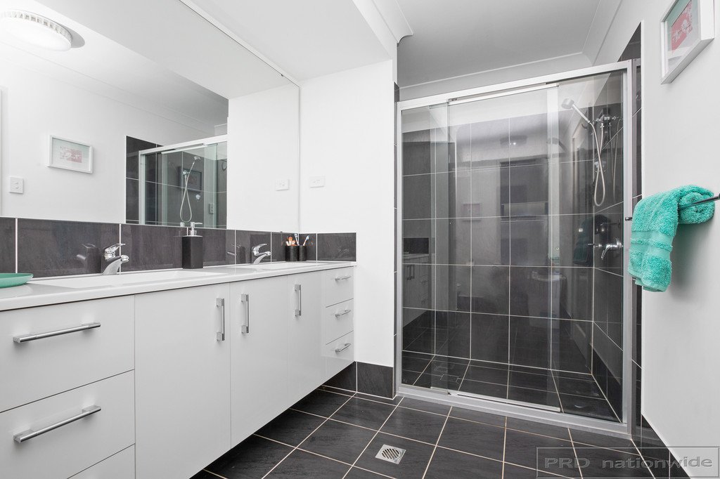 15 Hamilton st  ABERNETHY 6