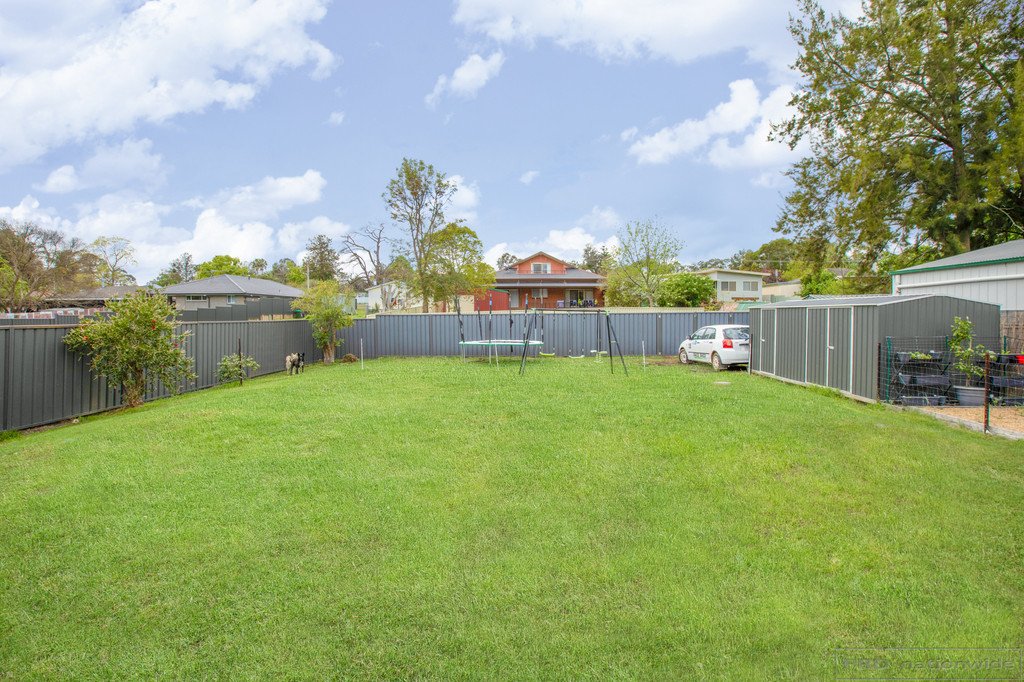 15 Hamilton st  ABERNETHY 13