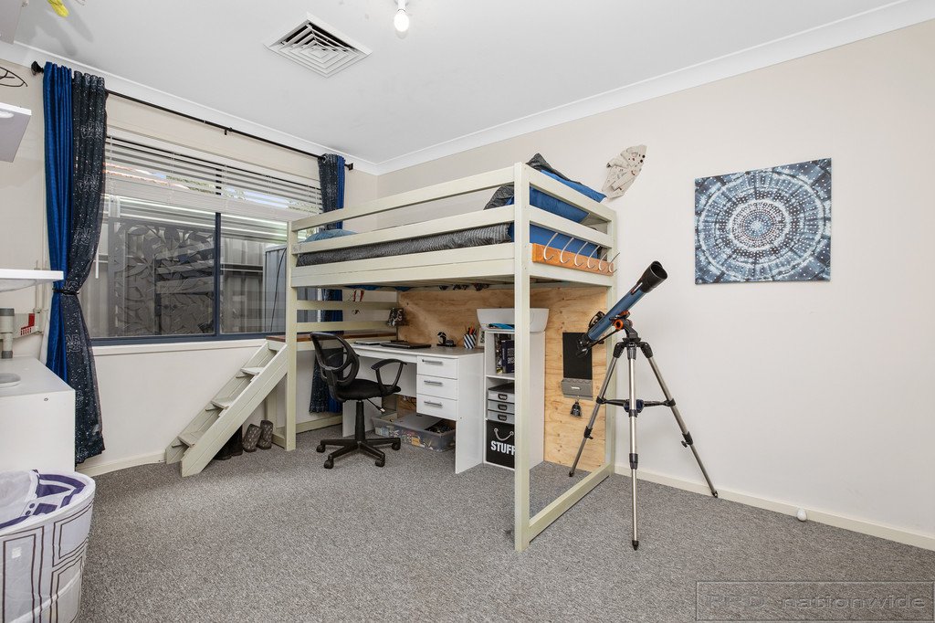 15 Hamilton st  ABERNETHY 17
