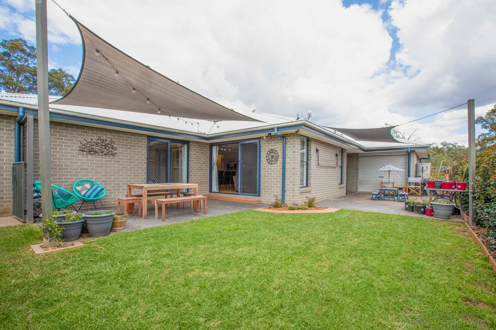 15 Hamilton st  ABERNETHY 19