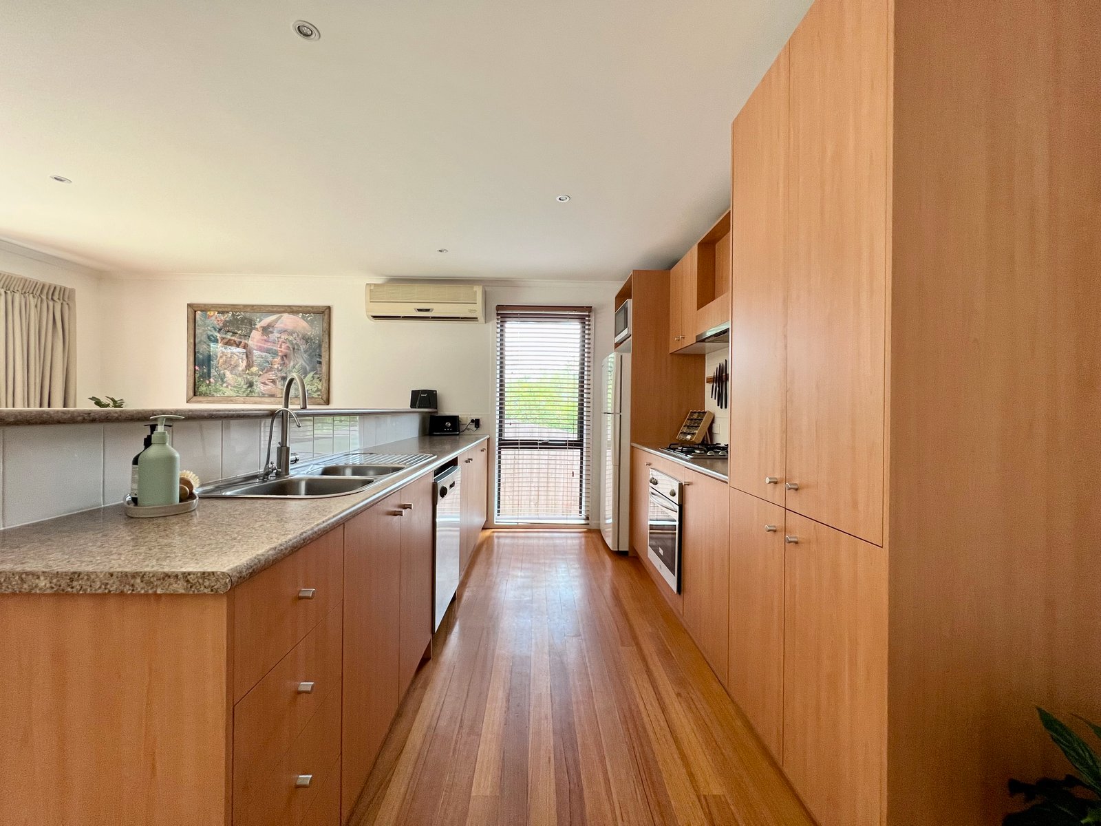 Gallery: 15 Harvell Court