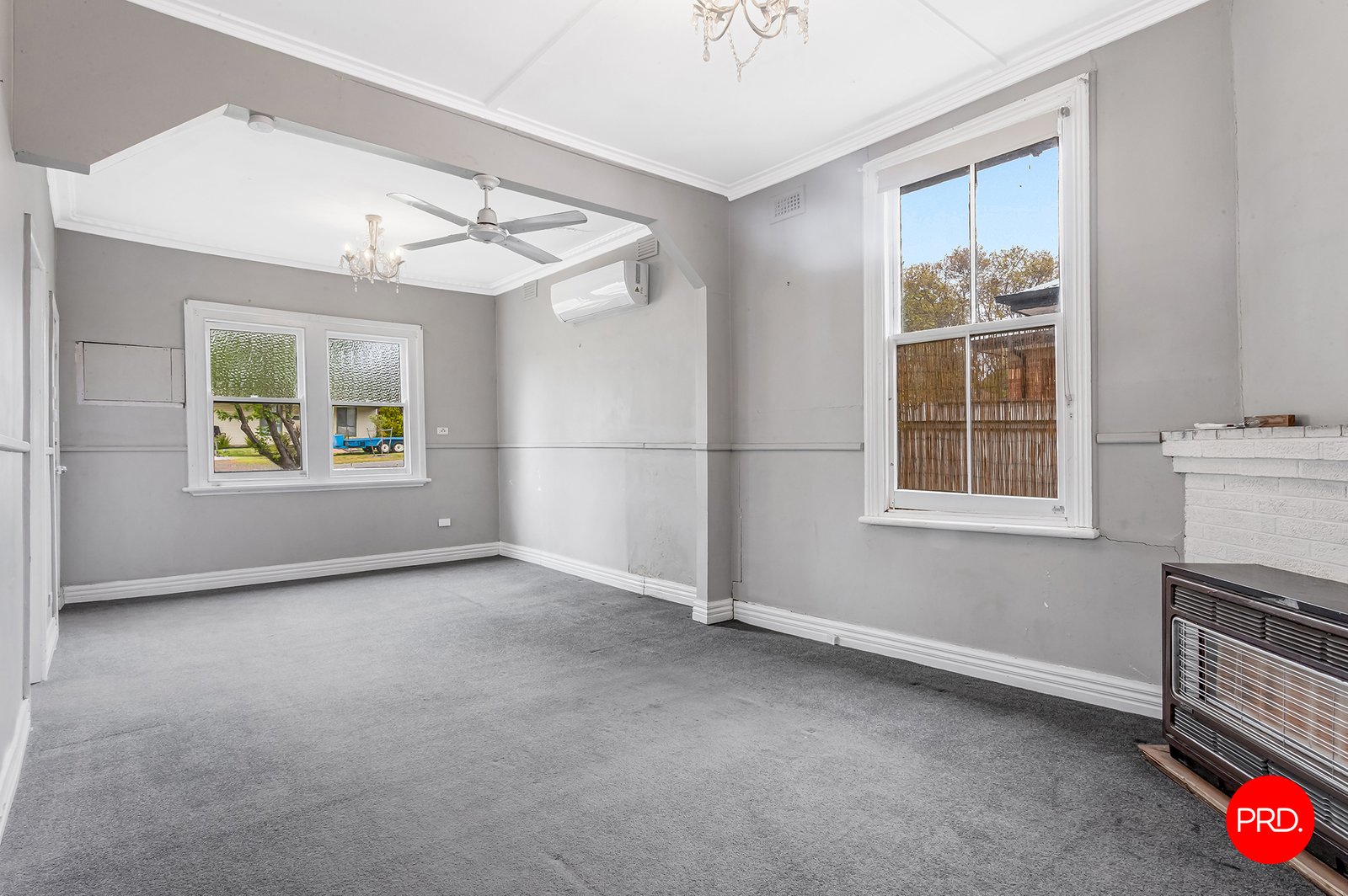 15 Havilah Rd  LONG GULLY 4