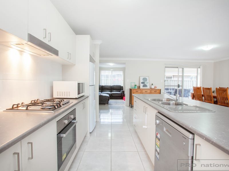 15 Hayworth Street RUTHERFORD 5