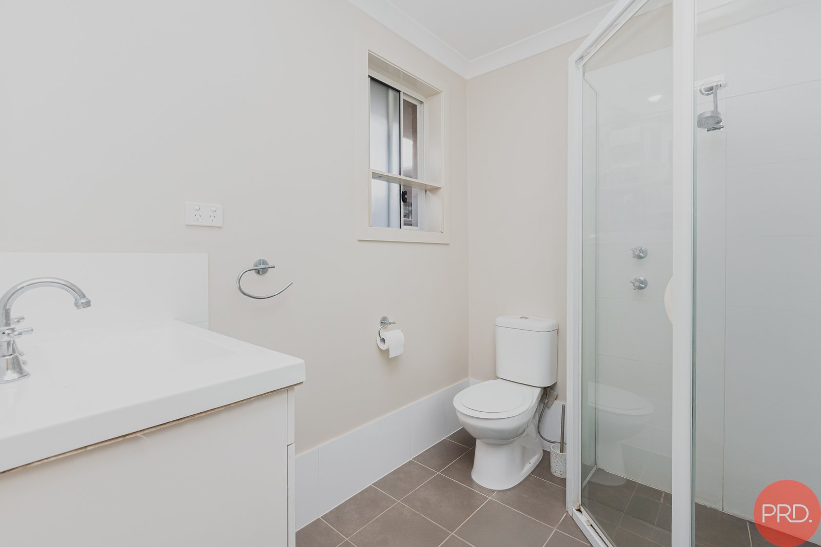 15 Hayworth Street RUTHERFORD 14