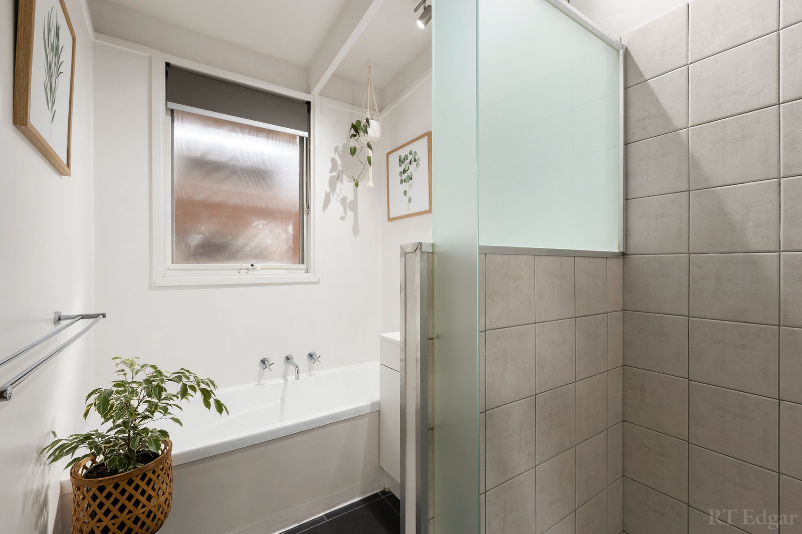 Real Estate and Property in 15 Hazelwood Crescent, Leopold, VIC