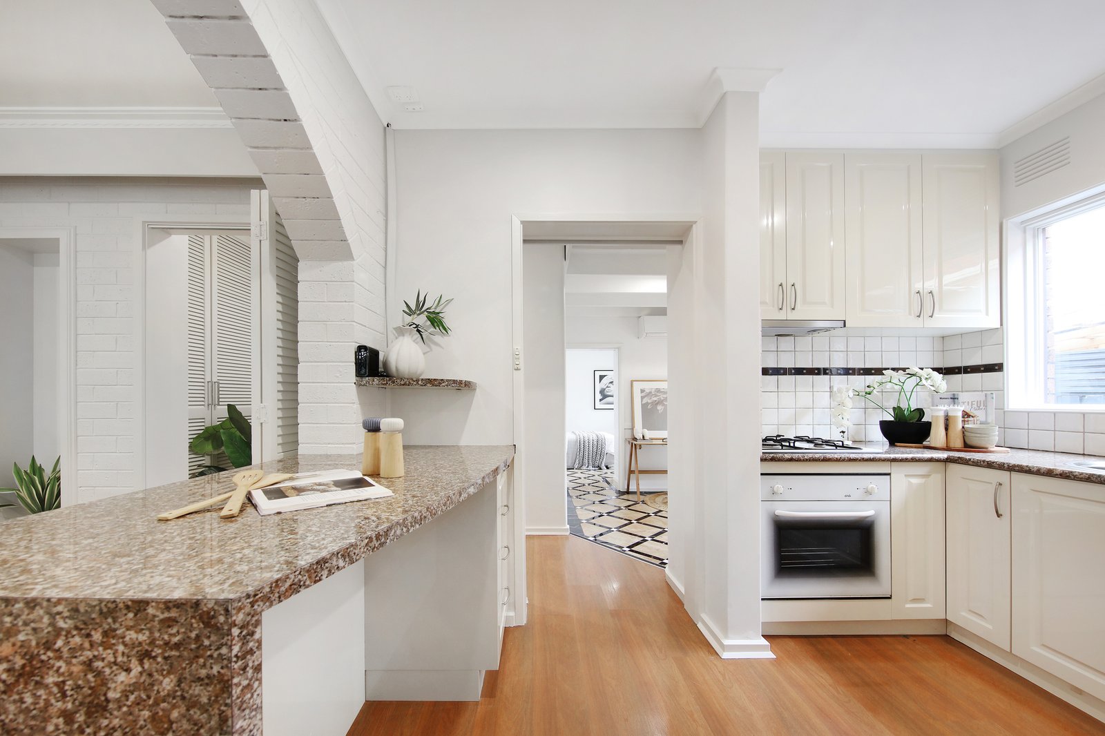 Gallery: 1/5 Hemingford Road