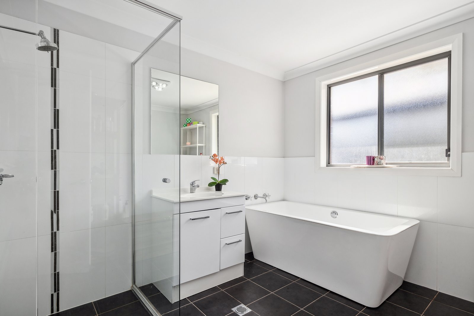 15 Henderson Pl  Lithgow 2