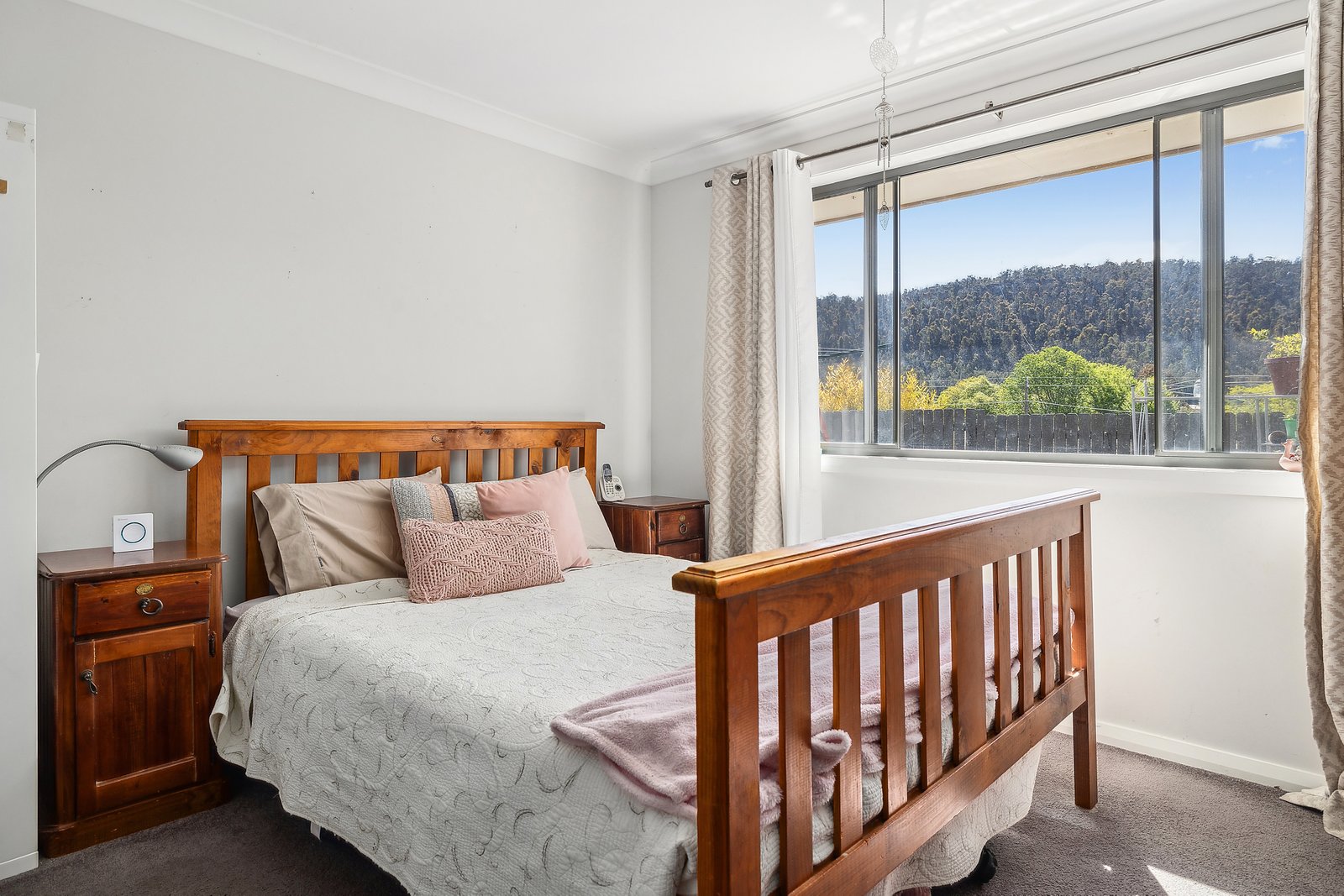 15 Henderson Pl  Lithgow 4