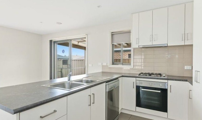 15 Heppner Court SEBASTOPOL 3