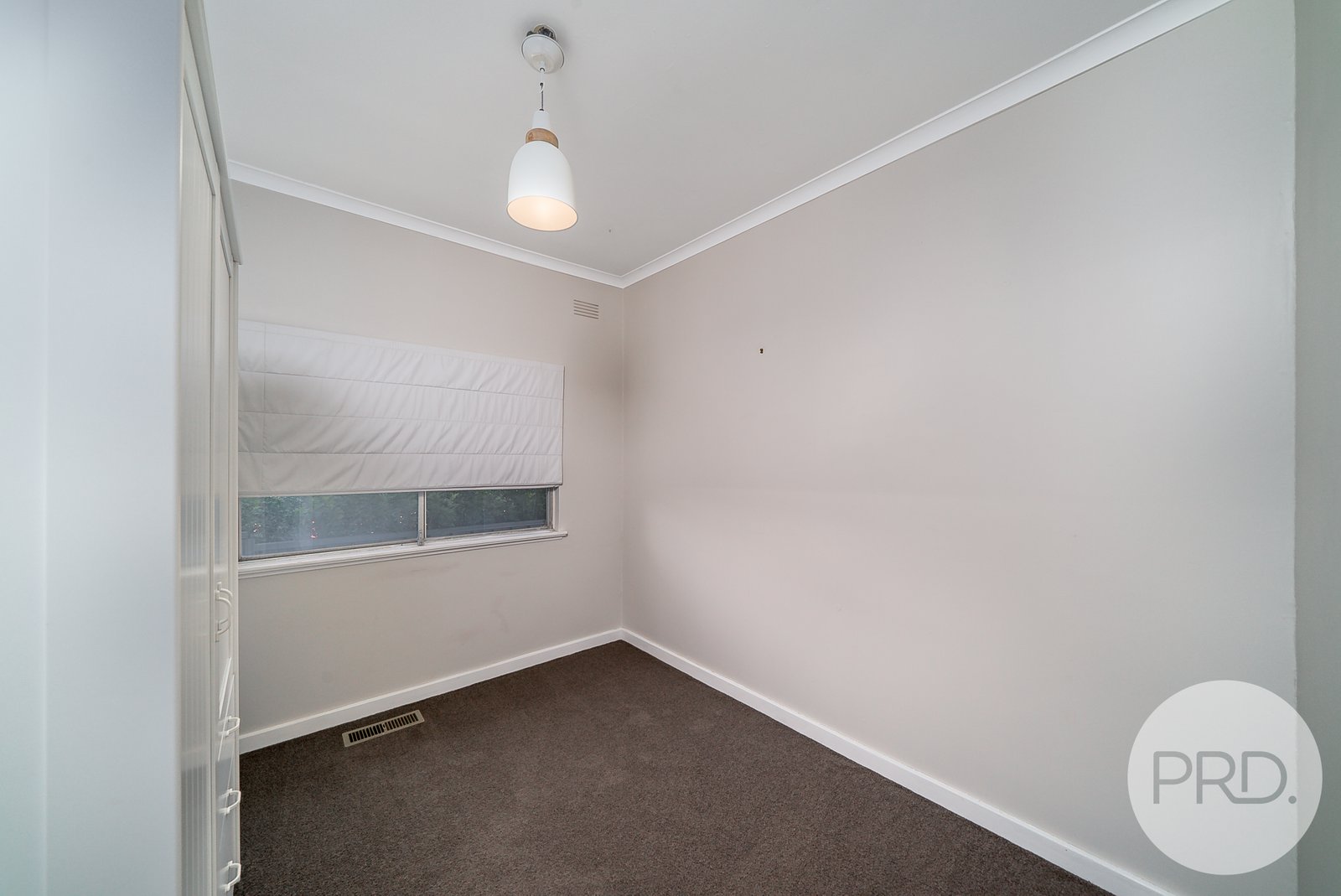 15 Heydon Avenue TURVEY PARK 8