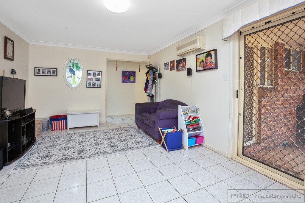 15 Holford Crescent THORNTON 15