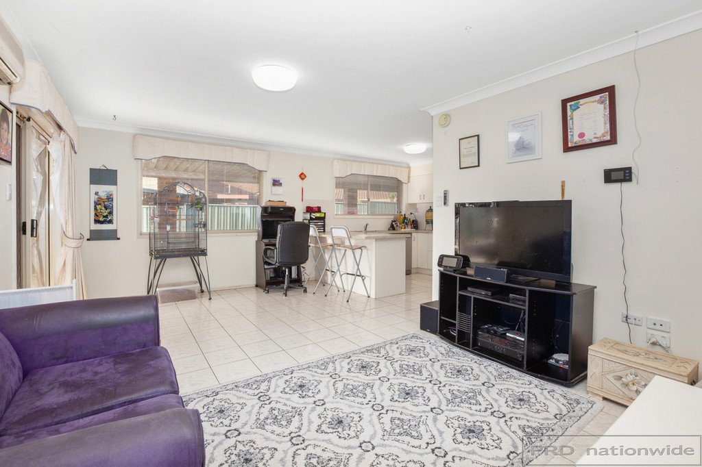 15 Holford Crescent THORNTON 16