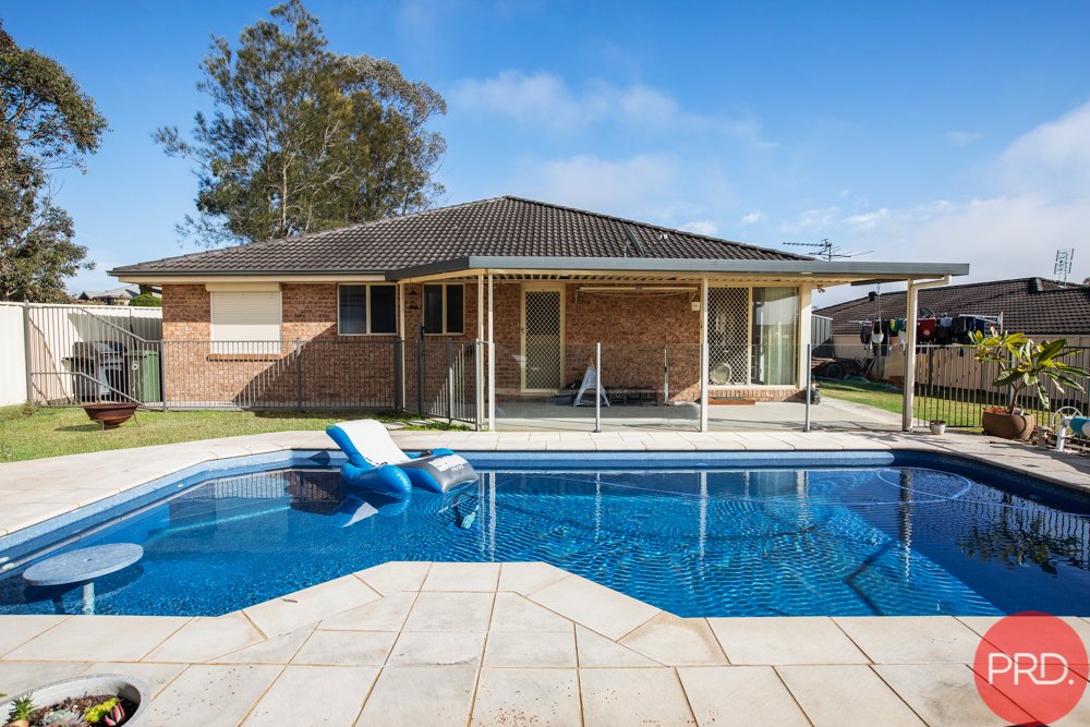 15 Honeyoak Drive ABERGLASSLYN 2