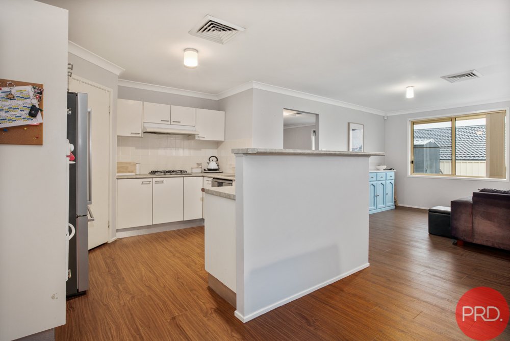 15 Honeyoak Drive ABERGLASSLYN 6