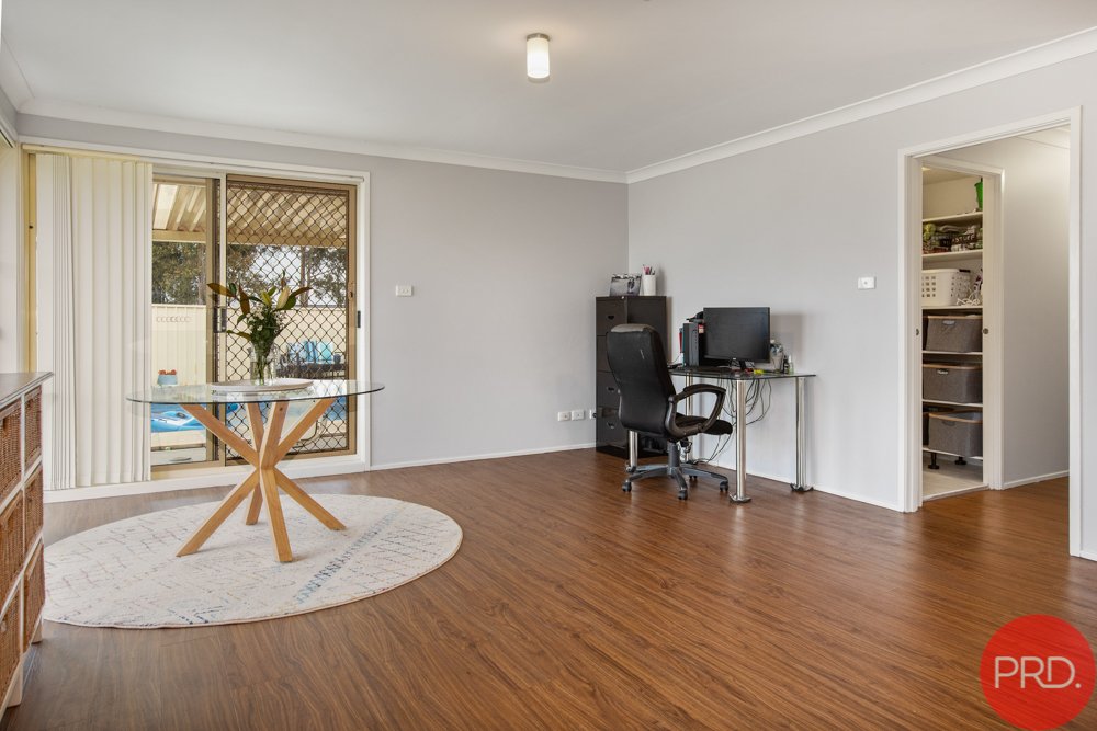 15 Honeyoak Drive ABERGLASSLYN 7