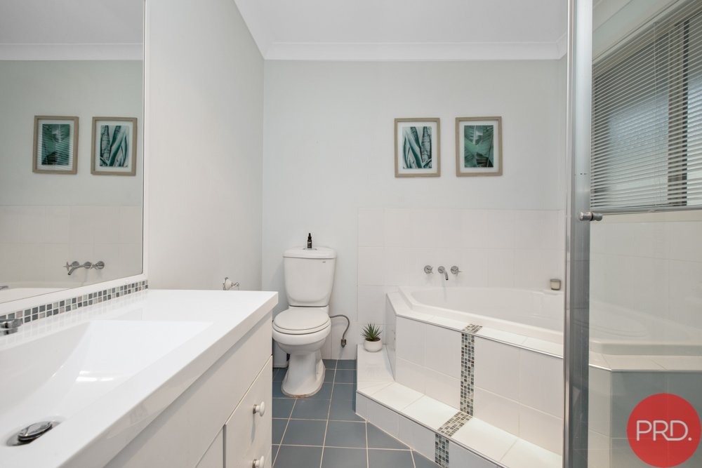 15 Honeyoak Drive ABERGLASSLYN 11