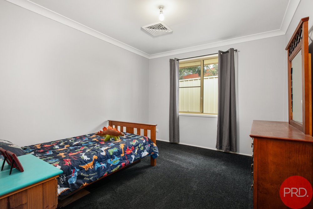 15 Honeyoak Drive ABERGLASSLYN 14