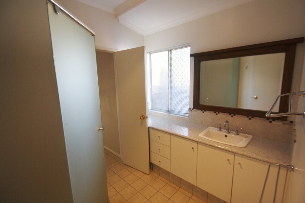 15 Howe Drive CABLE BEACH 11