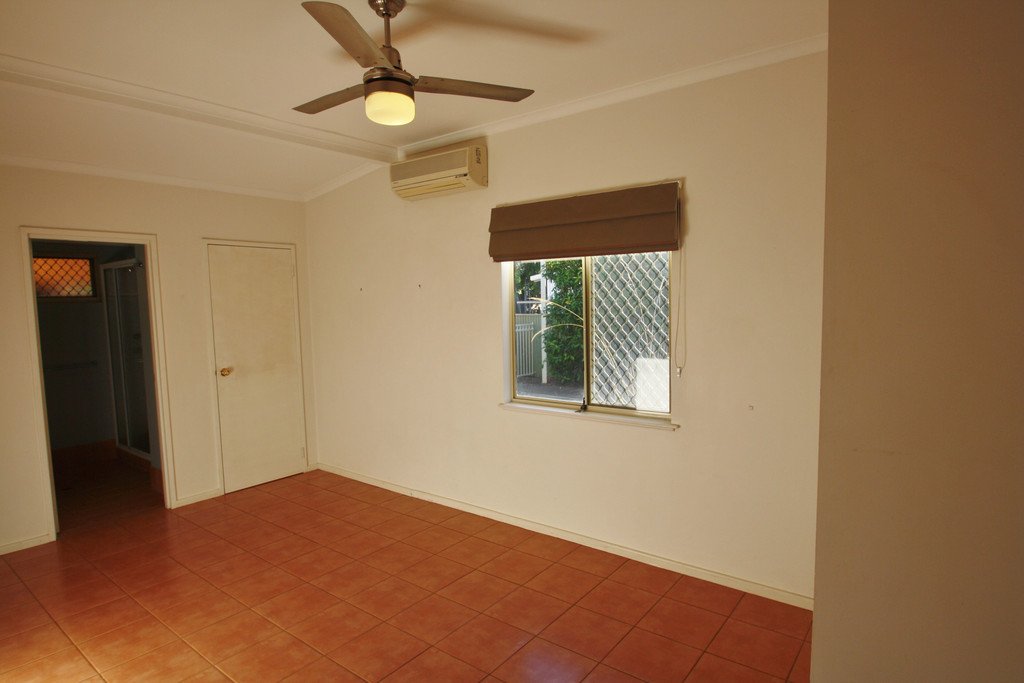 15 Howe Drive CABLE BEACH 16