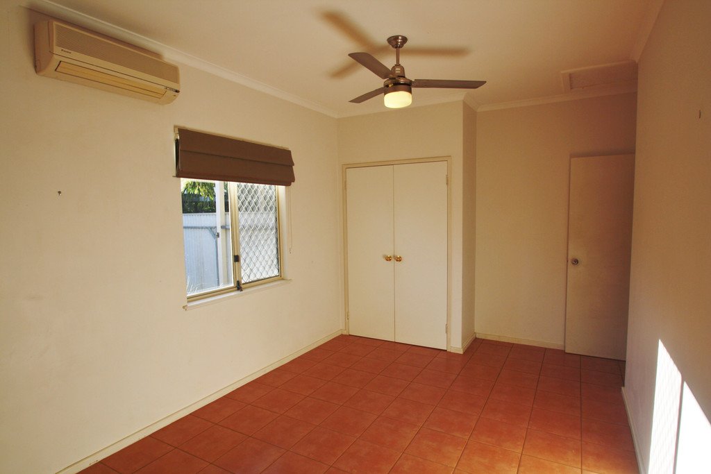 15 Howe Drive CABLE BEACH 17