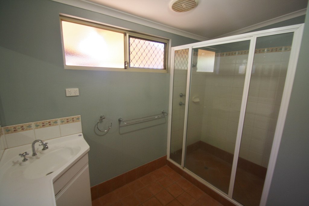 15 Howe Drive CABLE BEACH 19