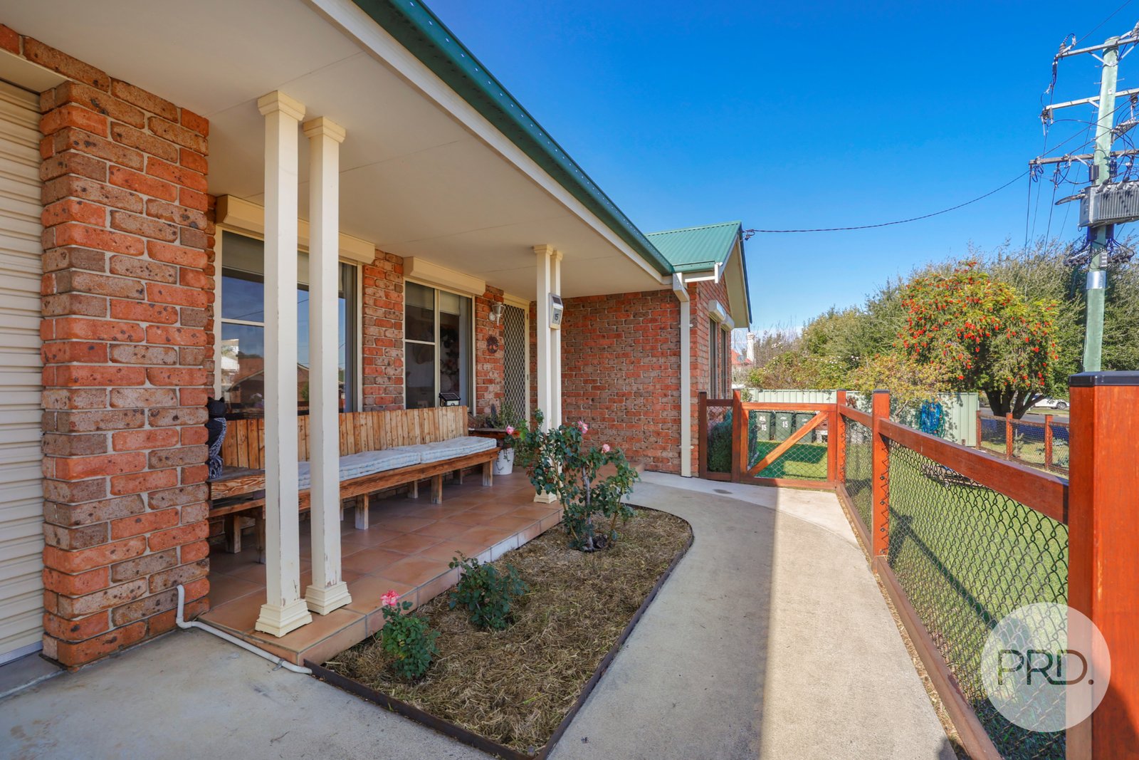 15 Hunt Street TAMWORTH 4