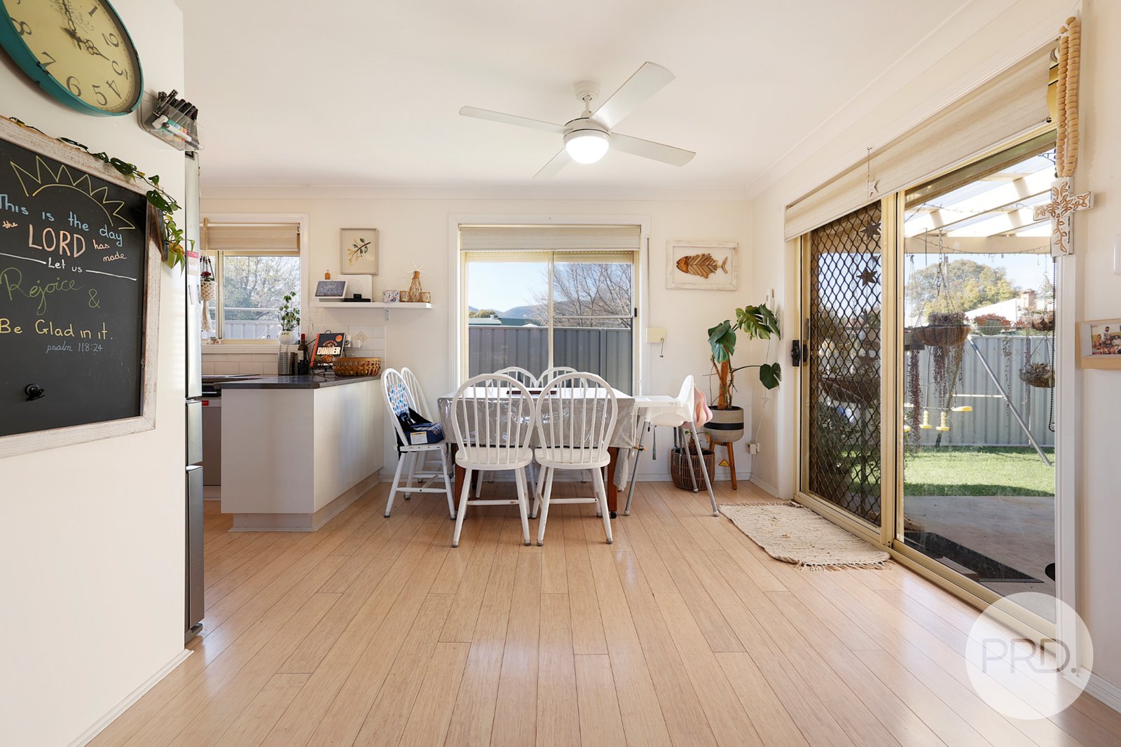 15 Hunt Street TAMWORTH 8