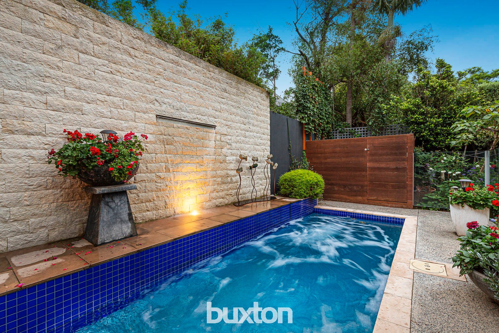 Gallery: 15 Huntingfield Road
