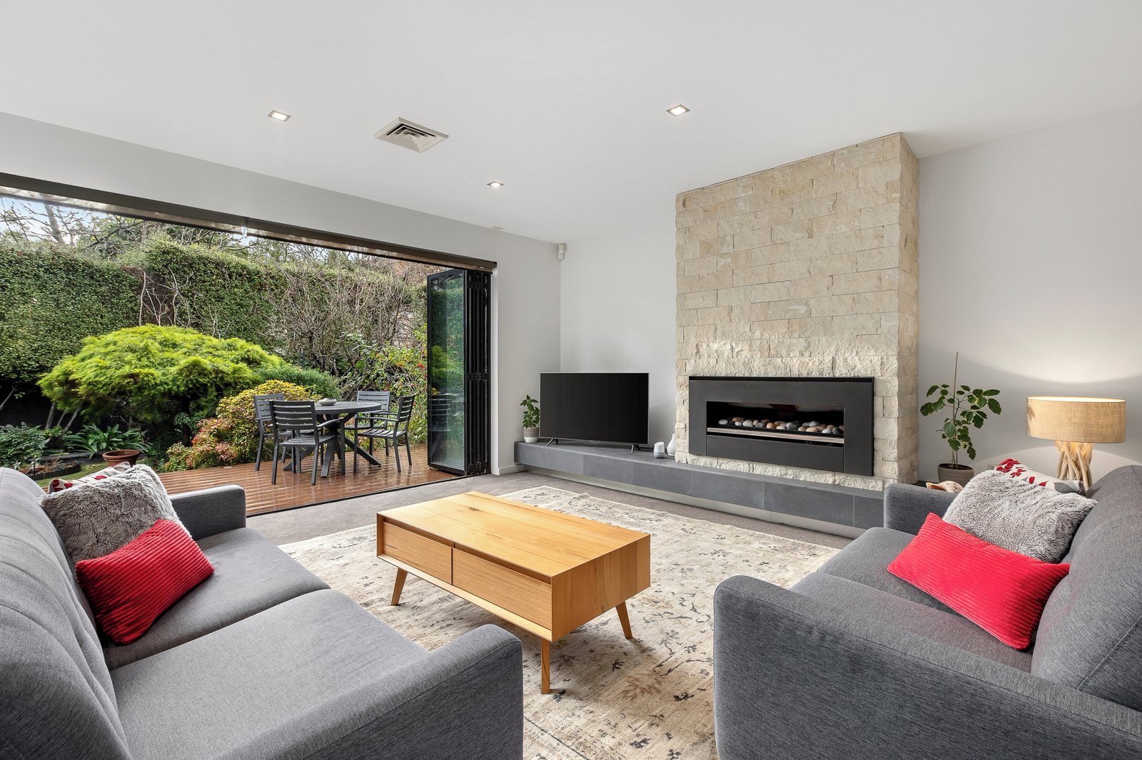 Gallery: 15 Huntingfield Road