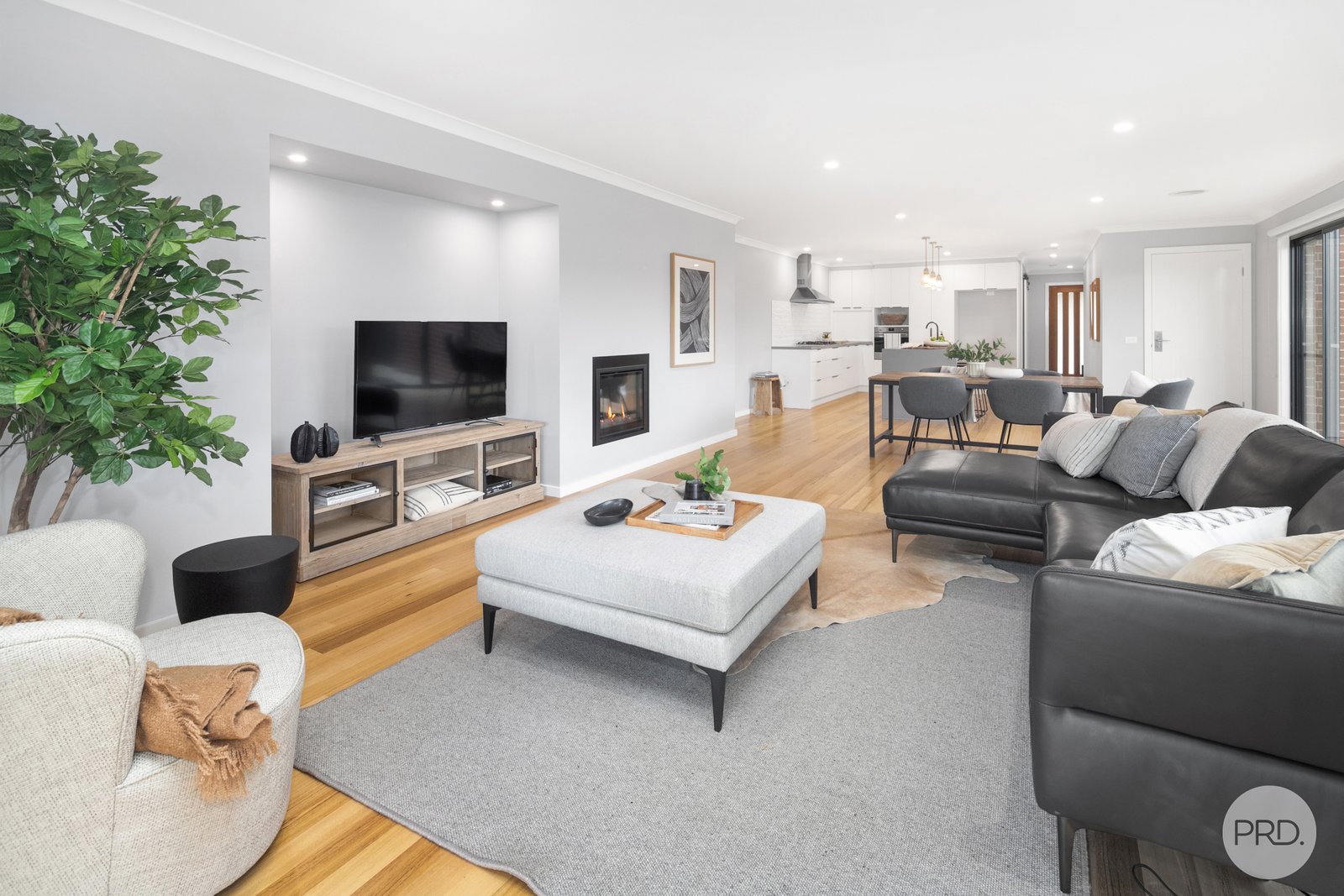 15 Illana Street BROWN HILL 6