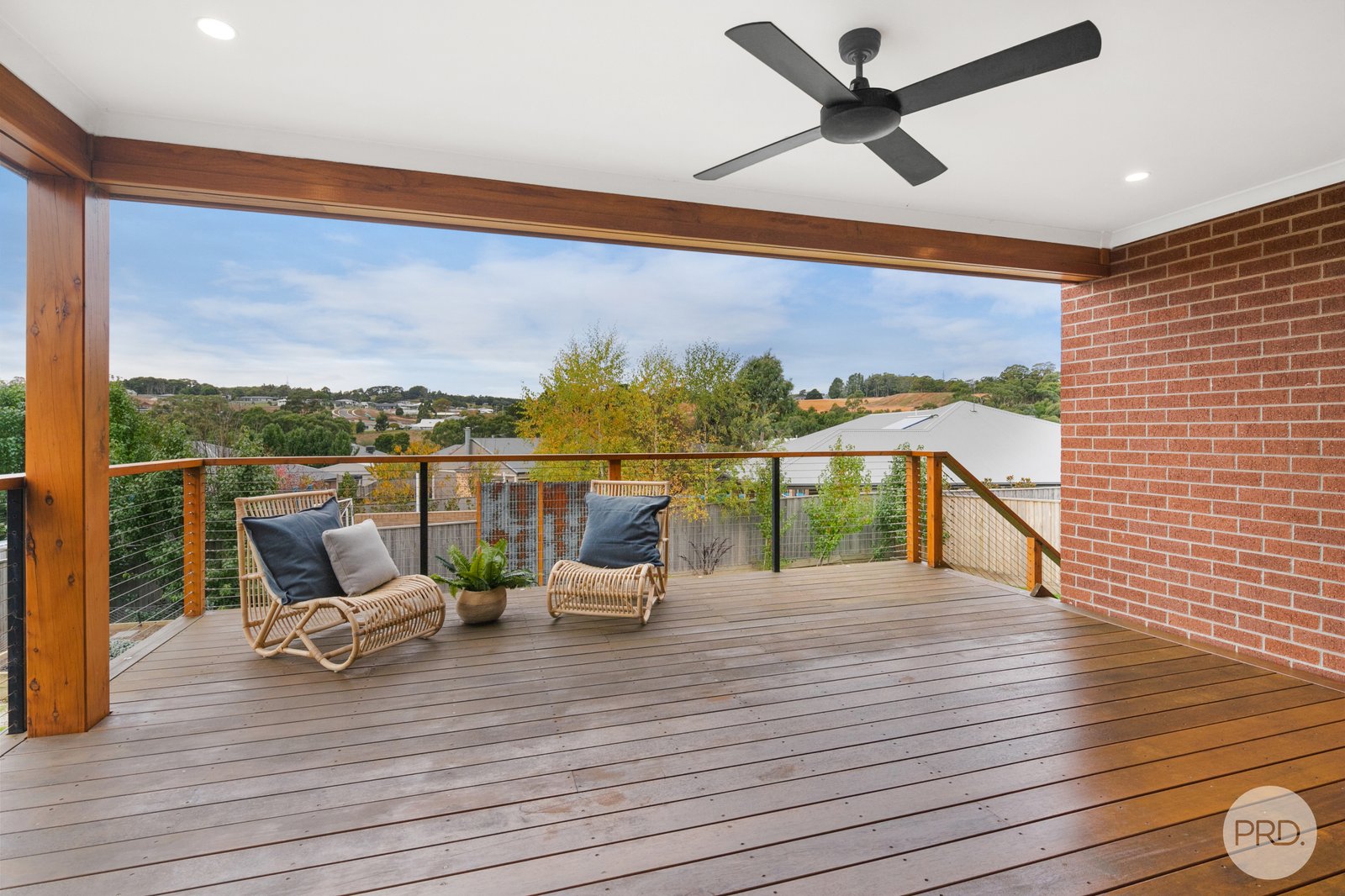 15 Illana Street BROWN HILL 12